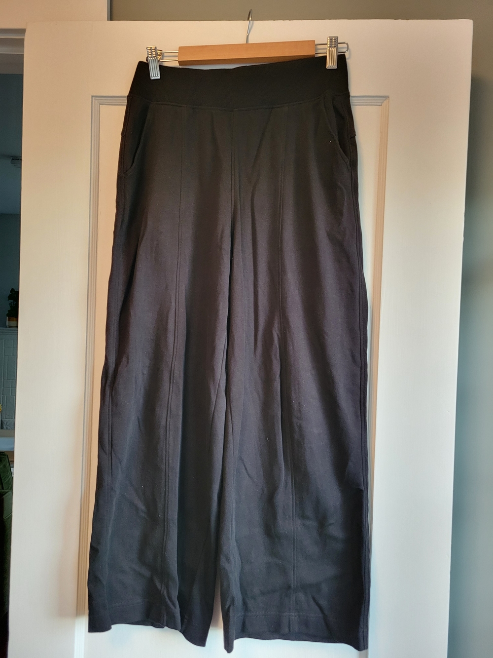 Pact Women's Black Wide-Leg Sweatpants